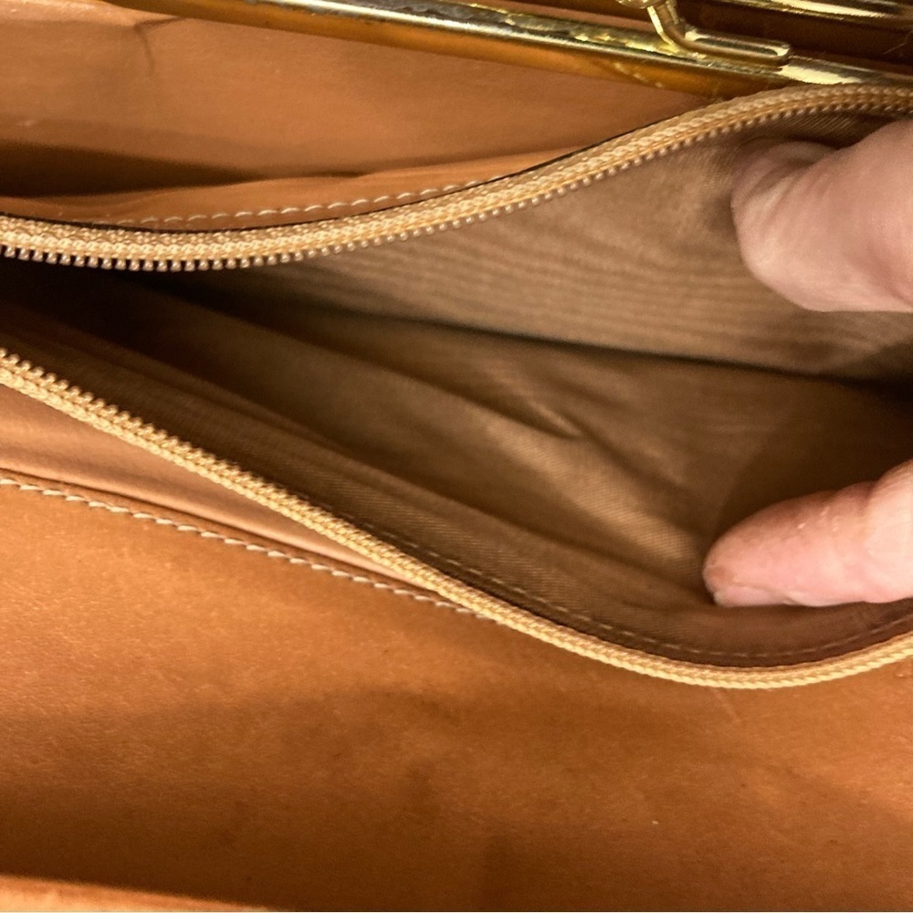 Celine authentic wallet crossbody bag - Picture 10 of 14
